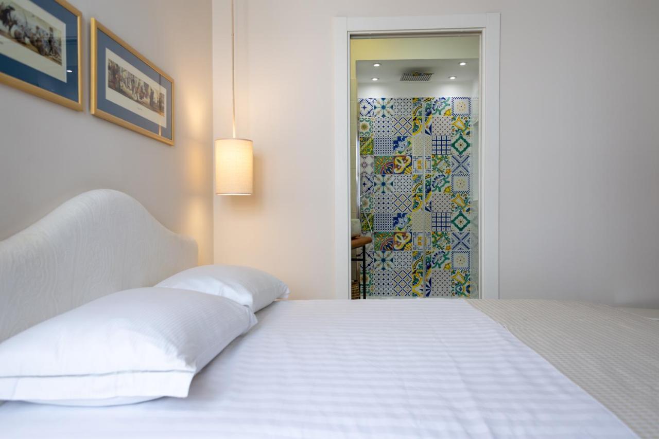 80m² 3 slaapkamer, 2 privé badkamer Appartement in Plebiscito Napels Buitenkant foto
