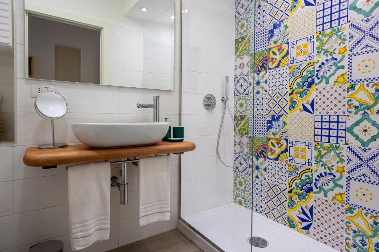 80m² 3 slaapkamer, 2 privé badkamer Appartement in Plebiscito Napels Buitenkant foto