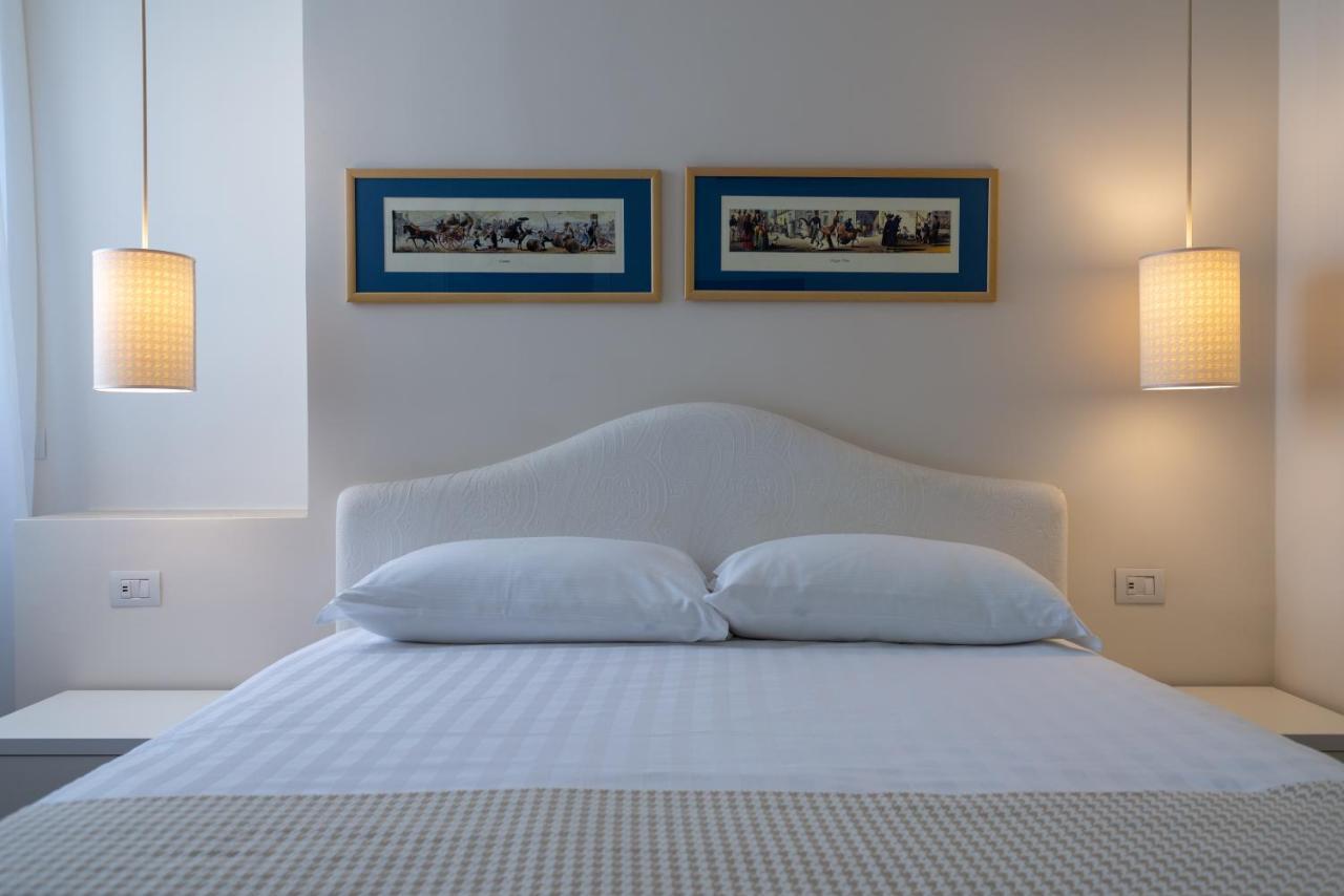 80m² 3 slaapkamer, 2 privé badkamer Appartement in Plebiscito Napels Buitenkant foto