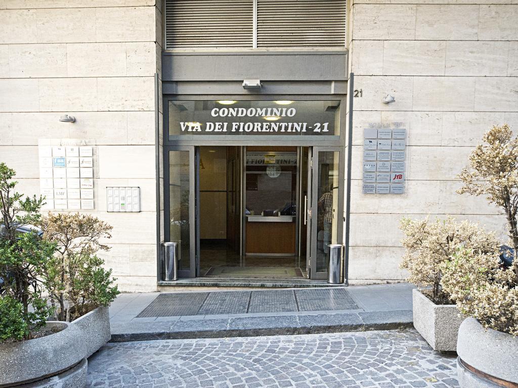 80m² 3 slaapkamer, 2 privé badkamer Appartement in Plebiscito Napels Buitenkant foto