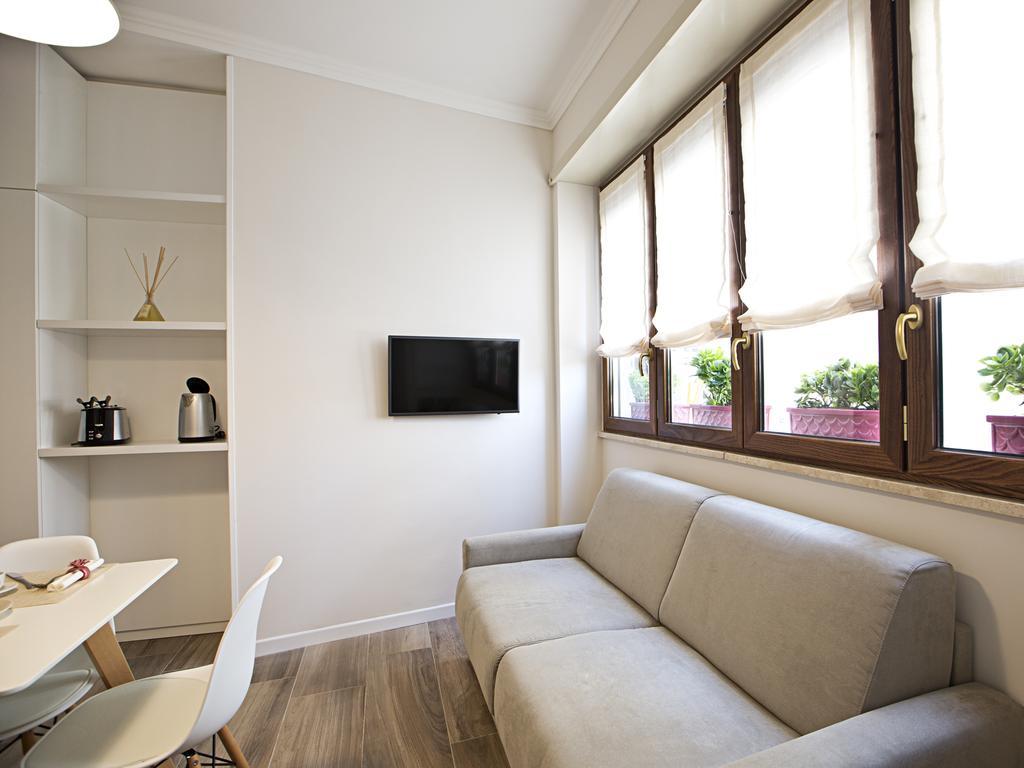 80m² 3 slaapkamer, 2 privé badkamer Appartement in Plebiscito Napels Buitenkant foto
