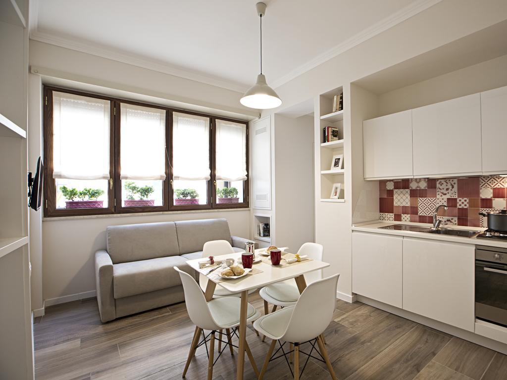 80m² 3 slaapkamer, 2 privé badkamer Appartement in Plebiscito Napels Buitenkant foto