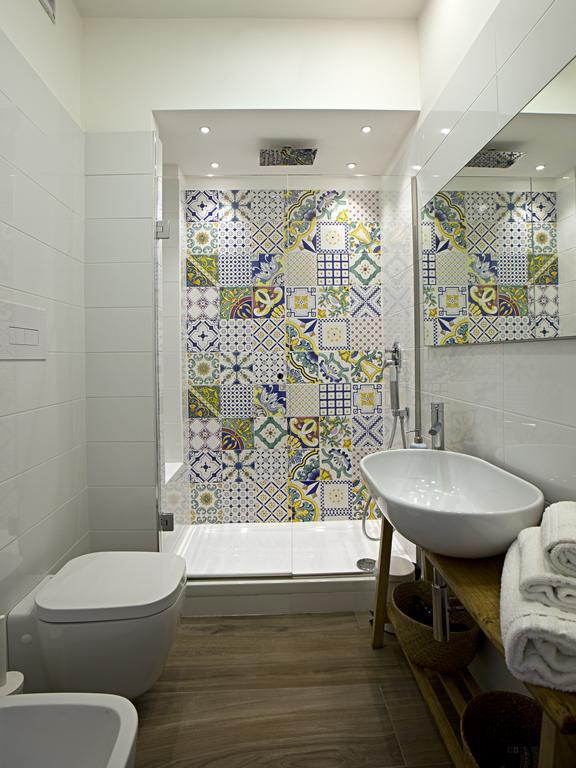 80m² 3 slaapkamer, 2 privé badkamer Appartement in Plebiscito Napels Buitenkant foto