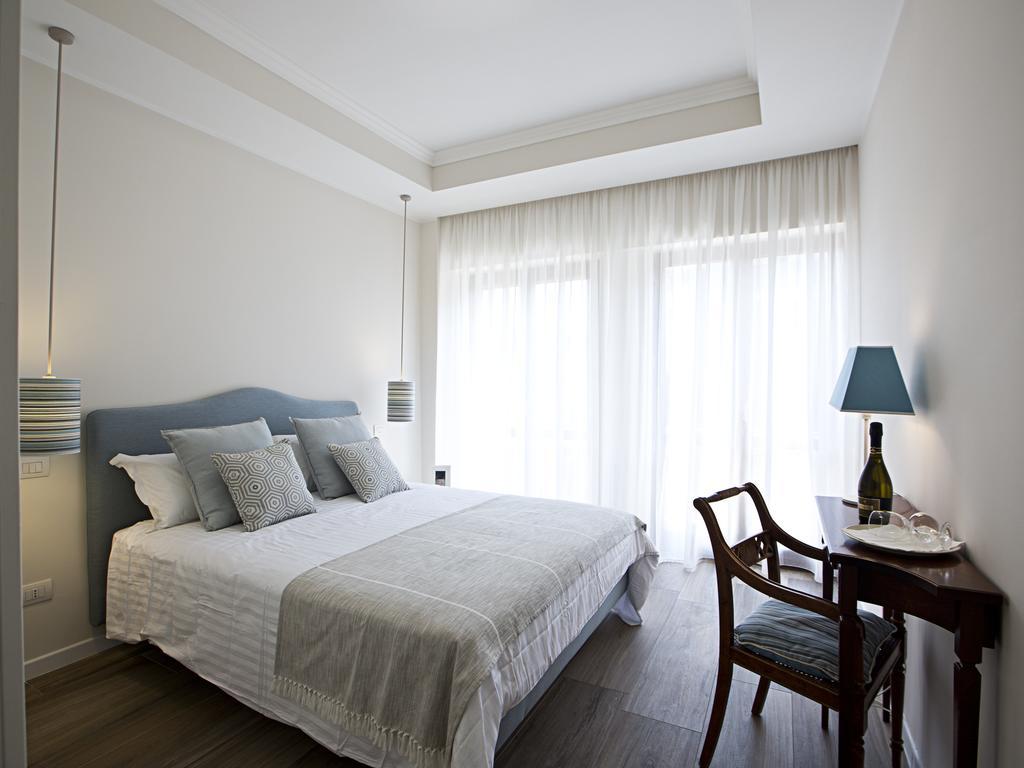 80m² 3 slaapkamer, 2 privé badkamer Appartement in Plebiscito Napels Buitenkant foto