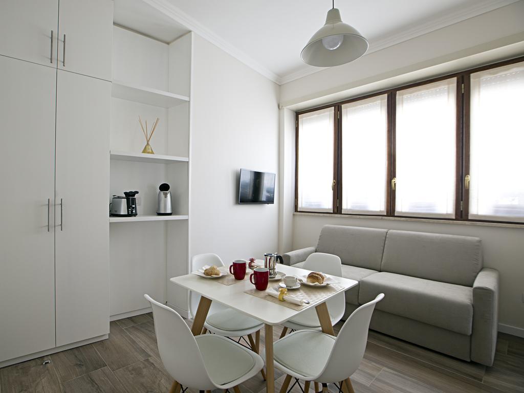 80m² 3 slaapkamer, 2 privé badkamer Appartement in Plebiscito Napels Buitenkant foto