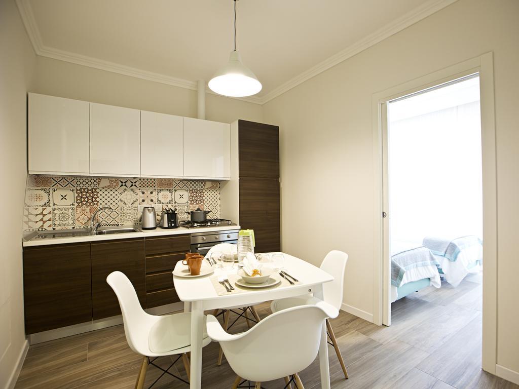 80m² 3 slaapkamer, 2 privé badkamer Appartement in Plebiscito Napels Buitenkant foto