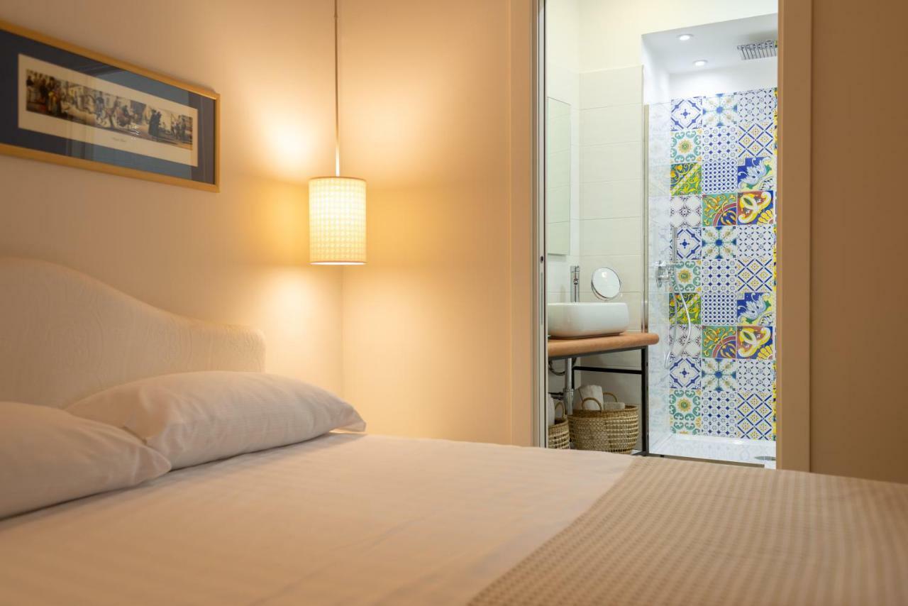 80m² 3 slaapkamer, 2 privé badkamer Appartement in Plebiscito Napels Buitenkant foto