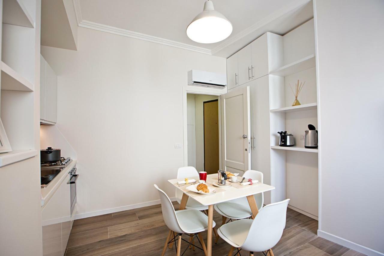 80m² 3 slaapkamer, 2 privé badkamer Appartement in Plebiscito Napels Buitenkant foto